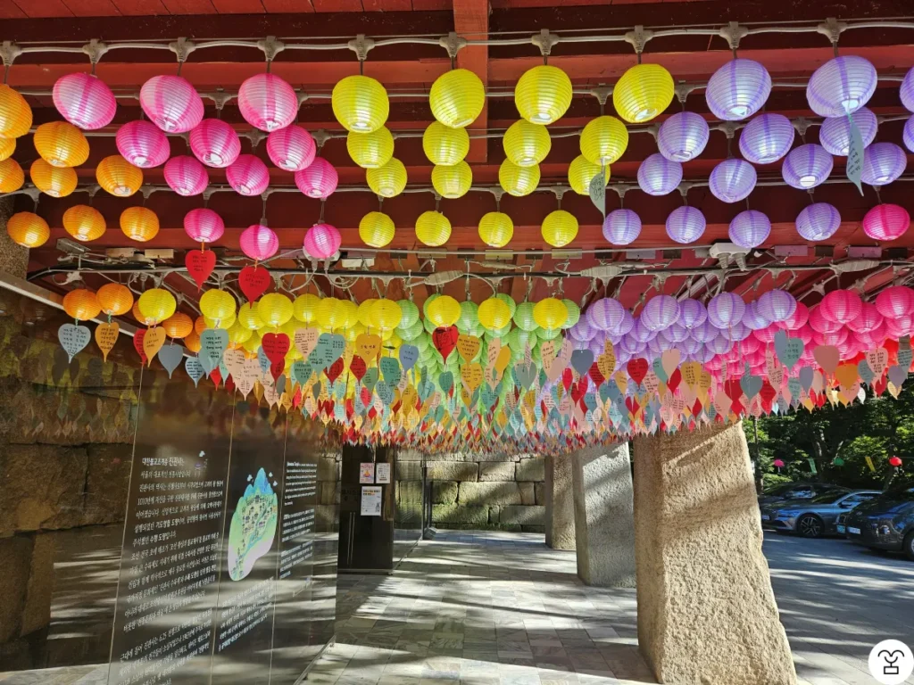 Yeondeung (Lanterns) at Jingwansa