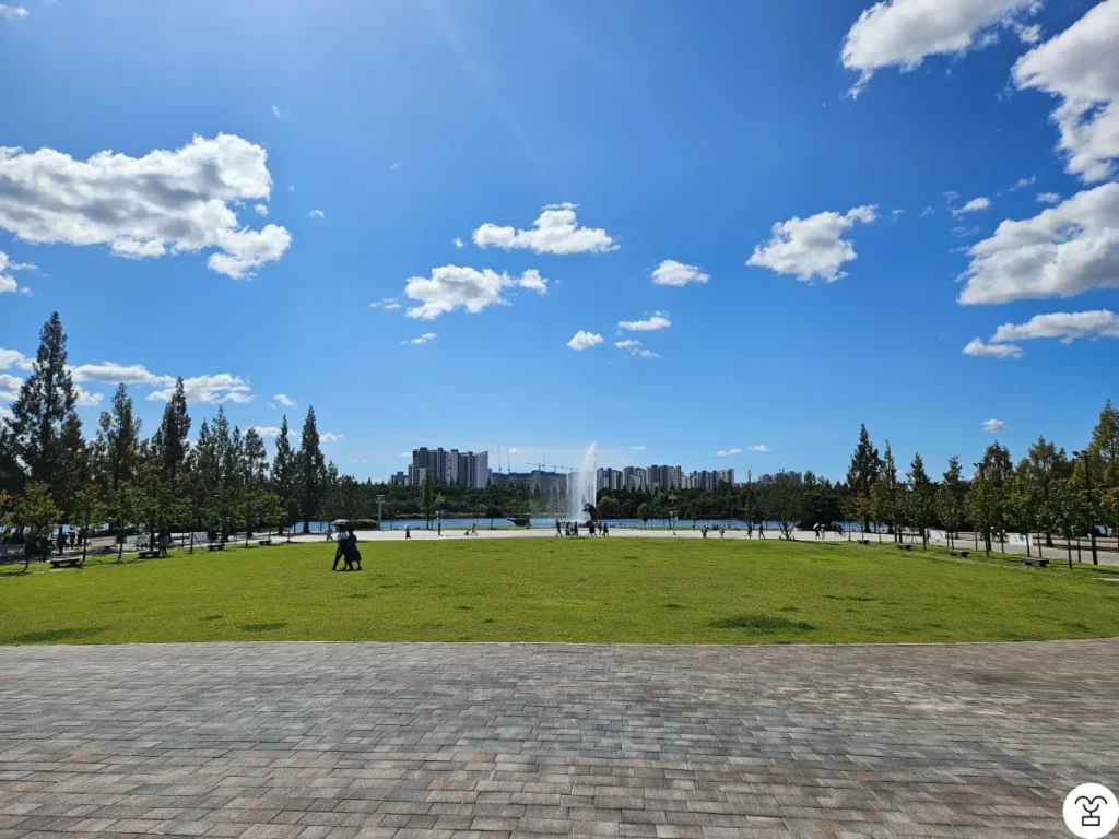 Ilsan Lake Park