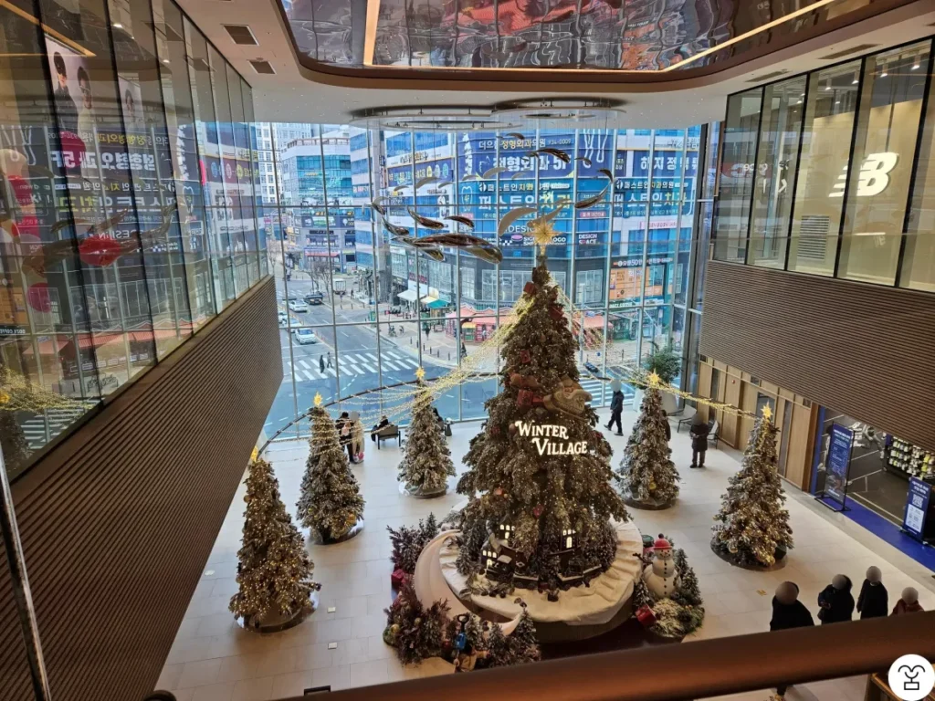The Christmas tree as seen from the third floor