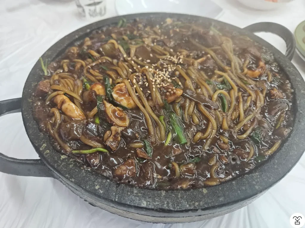 Seafood Jjajang on Hot Stone (Not Spicy)