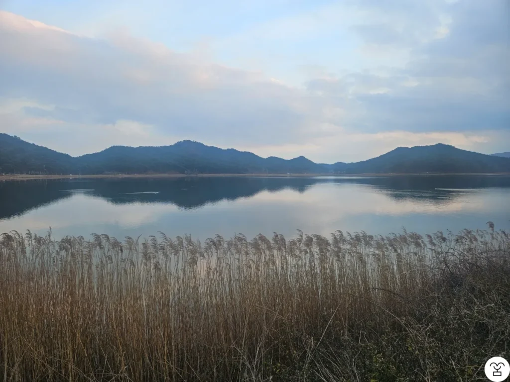 Hwajinpo Lake