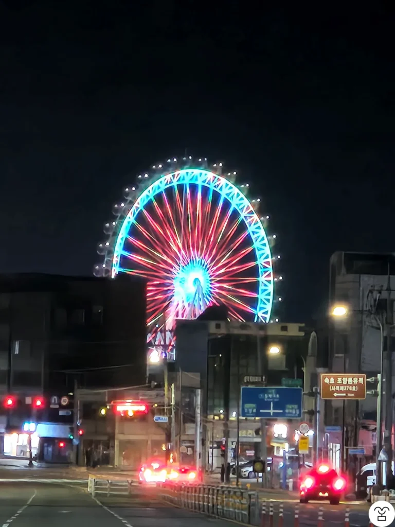 Sokcho Eye Ferris Wheel (Zoomed in from outside Hotel The Bluetera)