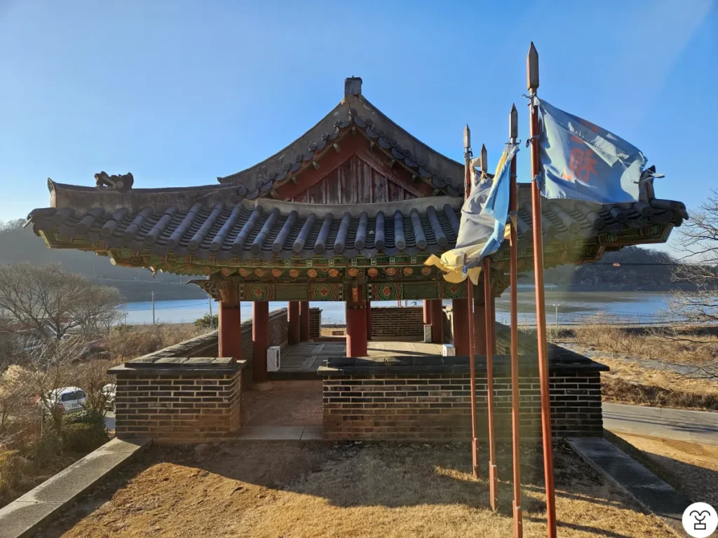 On top of the North Gate of Munsusanseong Fortress